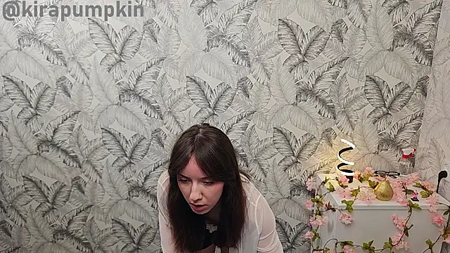 kirapumpkin online show from June 6, 2026, 5:39 pm