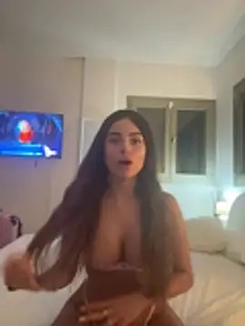 miaabelluccii online show from July 28, 2026, 1:12 am