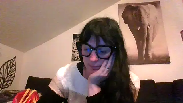sexujuly88 online show from May 6, 2026, 8:58 pm