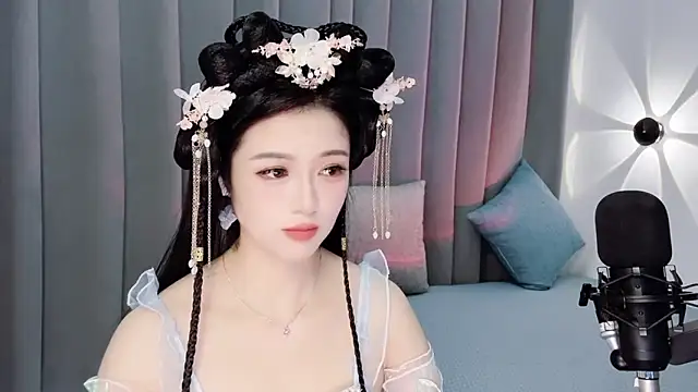 Snapshot of Momo-Wow chatting on June 12, 2026, 5:50 am Momo-Wow online show from June 12, 2026, 5:50 am
