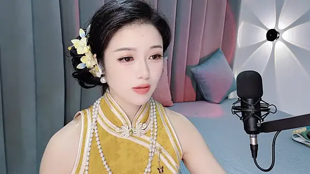Snapshot of Momo-Wow chatting on June 26, 2026, 6:18 am Momo-Wow online show from June 26, 2026, 6:18 am