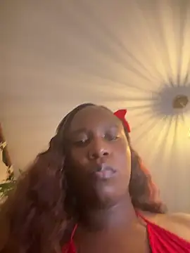 Snapshot of Dulceyesi chatting on June 15, 2026, 5:09 am Dulceyesi online show from June 15, 2026, 5:09 am