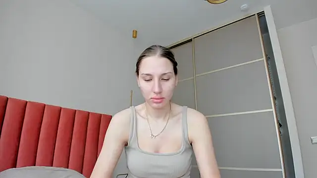 SofiClimbing online show from March 4, 2025, 4:38 am