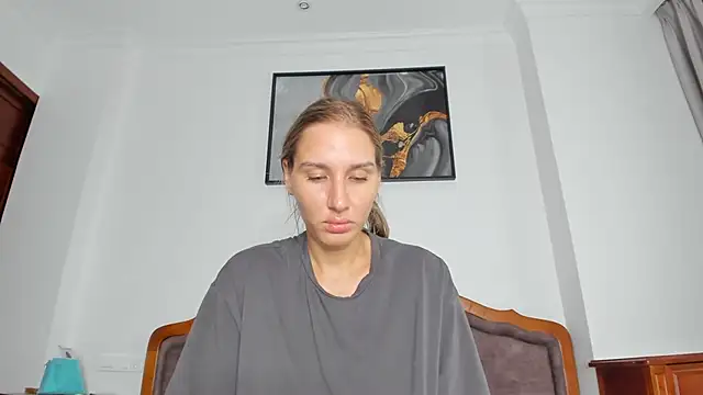 SofiClimbing online show from October 15, 2025, 5:40 am