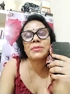 Snapshot of chatterjeesayani567 chatting on July 22, 2026, 5:49 pm chatterjeesayani567 online show from July 22, 2026, 5:49 pm