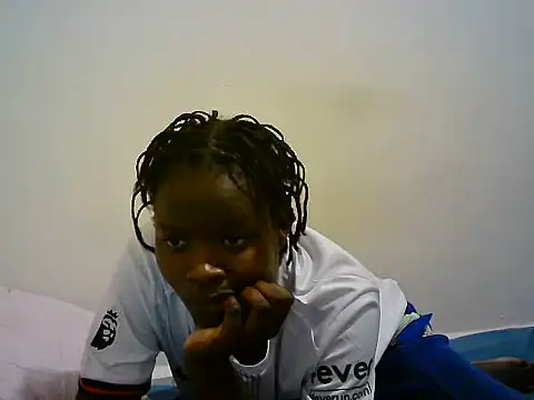 BerryJulie online show from June 17, 2026, 6:42 pm