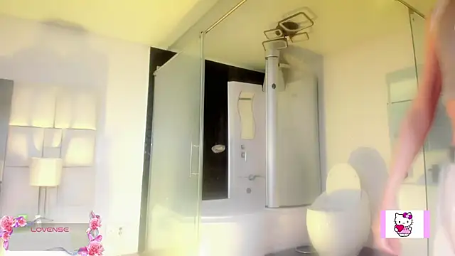 Snapshot of Lecsis_Lincy chatting on July 11, 2026, 11:24 am Lecsis Lincy online show from July 11, 2026, 11:24 am