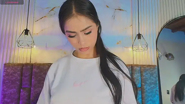 KENNIA SWEETIEE online show from June 29, 2026, 10:15 am