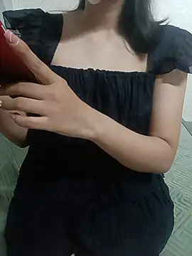 Snapshot of _Bellanice_ chatting on July 8, 2026, 3:27 pm Bellanice online show from July 8, 2026, 3:27 pm