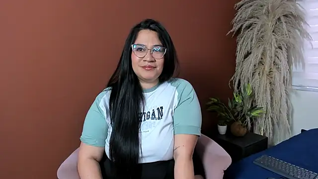 Ambar Monroe  online show from June 2, 2026, 12:29 pm