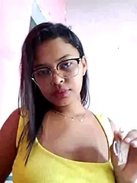 Snapshot of Silmara21 chatting on June 3, 2026, 12:30 pm Silmara21 online show from June 3, 2026, 12:30 pm