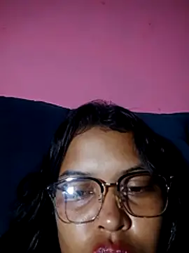 Snapshot of Silmara21 chatting on June 4, 2026, 4:07 am Silmara21 online show from June 4, 2026, 4:07 am