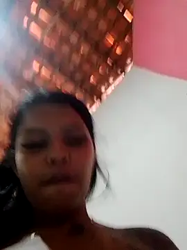 Snapshot of Silmara21 chatting on June 15, 2026, 5:48 pm Silmara21 online show from June 15, 2026, 5:48 pm