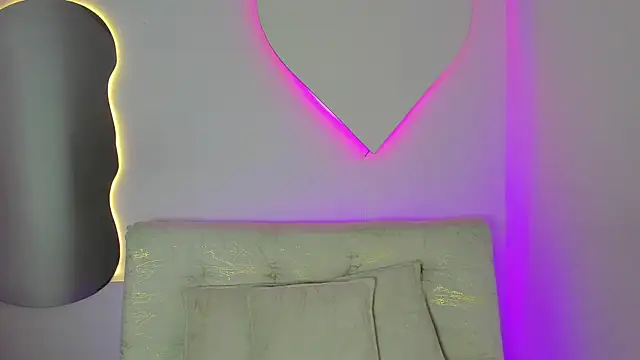Snapshot of LindseyCarter chatting on July 15, 2026, 1:49 pm LindseyCarter online show from July 15, 2026, 1:49 pm