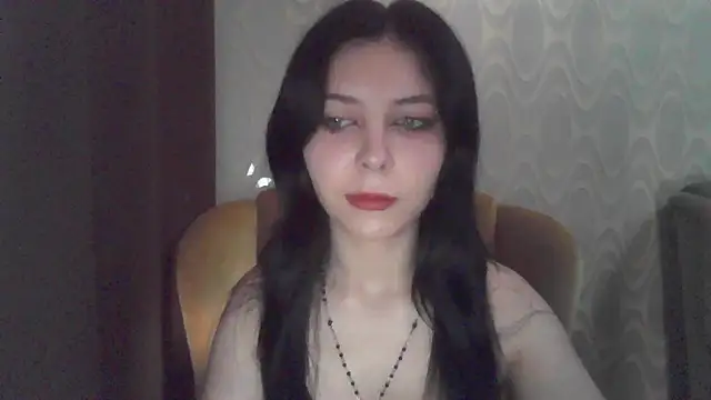 Snapshot of RileyTight chatting on July 31, 2026, 8:25 am RileyTight online show from July 31, 2026, 8:25 am