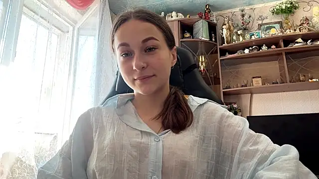 Snapshot of TaIliedGuest chatting on June 5, 2026, 6:42 am TaIliedGuest online show from June 5, 2026, 6:42 am