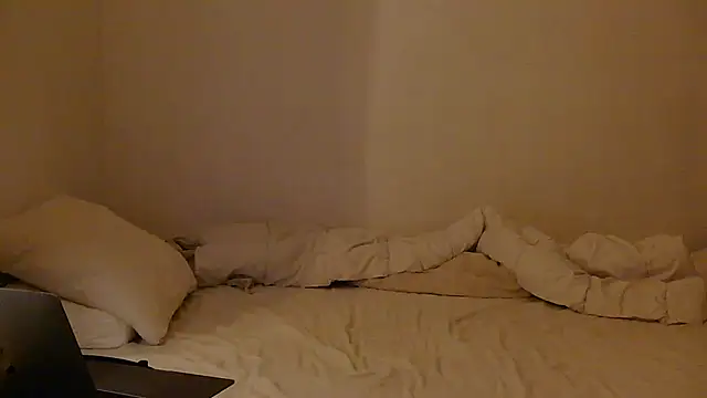Snapshot of Secretcherryy chatting on July 22, 2026, 9:17 pm Secretcherryy online show from July 22, 2026, 9:17 pm