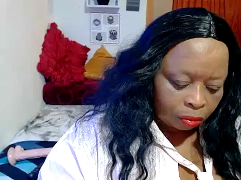 Snapshot of ROSESNICKER00 chatting on July 2, 2026, 10:05 pm ROSESNICKER00 online show from July 2, 2026, 10:05 pm