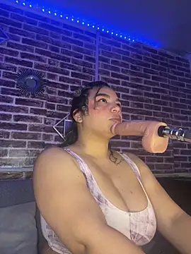 emma bdsm  online show from June 4, 2026, 5:02 am