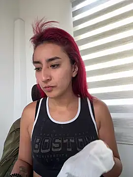 Juliethademon online show from June 23, 2026, 12:36 pm
