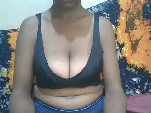 Snapshot of Goddessvega chatting on June 4, 2026, 5:13 am Goddessvega online show from June 4, 2026, 5:13 am