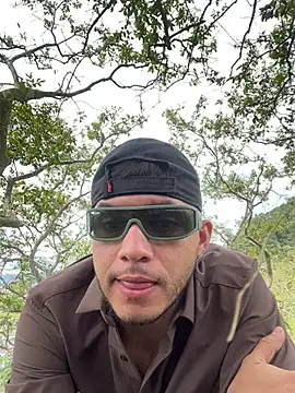 DickLatin20 online show from June 3, 2026, 6:35 pm