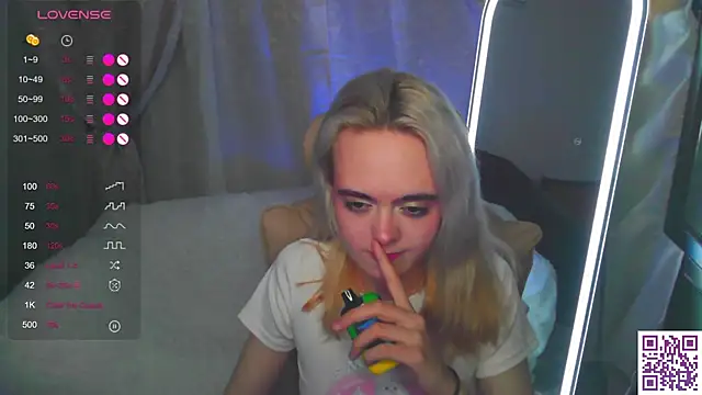 Snapshot of Oxcy_Secret chatting on July 10, 2026, 9:06 pm Oxcy Secret online show from July 10, 2026, 9:06 pm