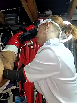 Snapshot of Caromimi18 chatting on September 11, 2025, 9:20 am Caromimi18 online show from September 11, 2025, 9:20 am