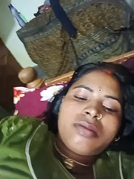 Snapshot of KRITIKA01990 chatting on July 1, 2026, 9:58 pm KRITIKA01990 online show from July 1, 2026, 9:58 pm