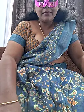 Snapshot of Hot_Sreeja_Tamil chatting on July 27, 2026, 4:30 am Hot Sreeja Tamil online show from July 27, 2026, 4:30 am