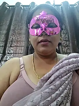 Snapshot of Hot_Sreeja_Tamil chatting on July 29, 2026, 6:33 am Hot Sreeja Tamil online show from July 29, 2026, 6:33 am
