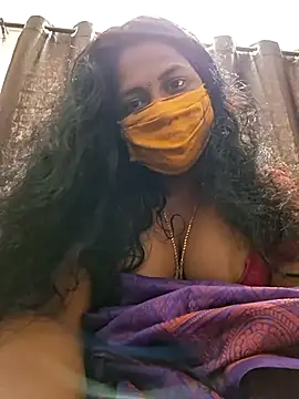 Snapshot of Hot_Sreeja_Tamil chatting on August 3, 2026, 4:11 am Hot Sreeja Tamil online show from August 3, 2026, 4:11 am