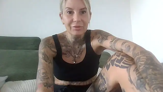 Snapshot of Sierablum chatting on July 5, 2026, 7:59 am Sierablum online show from July 5, 2026, 7:59 am