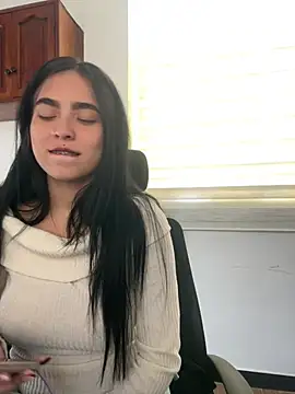 Snapshot of Sara_fernandez- chatting on July 6, 2026, 3:36 pm Sara fernandez- online show from July 6, 2026, 3:36 pm