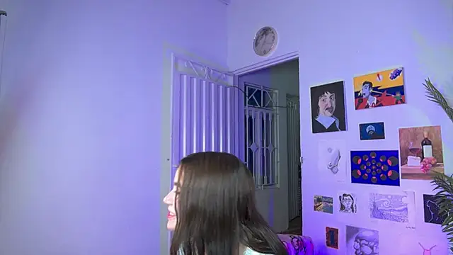 Snapshot of Moon-Pixie chatting on June 5, 2026, 5:36 am Moon-Pixie online show from June 5, 2026, 5:36 am