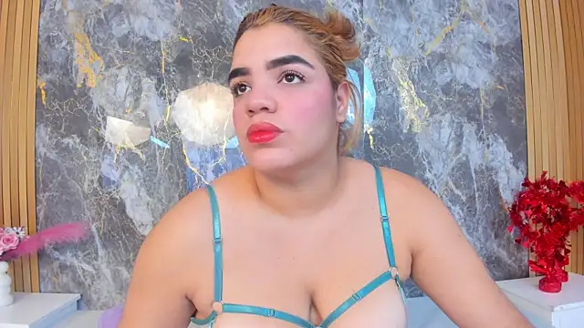 Snapshot of AMMY_HONEY chatting on July 15, 2026, 7:41 pm AMMY HONEY online show from July 15, 2026, 7:41 pm