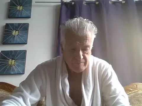 sexafroditaxl online show from June 15, 2026, 2:52 pm