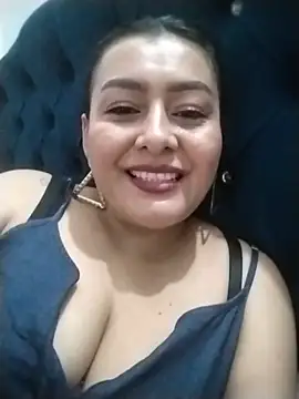 sussan sexymilf online show from July 17, 2026, 9:30 pm