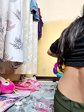 Snapshot of Romantic_riya_06 chatting on July 17, 2026, 5:51 pm Romantic riya 06 online show from July 17, 2026, 5:51 pm