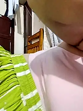 Snapshot of Romantic_riya_06 chatting on July 19, 2026, 6:11 pm Romantic riya 06 online show from July 19, 2026, 6:11 pm