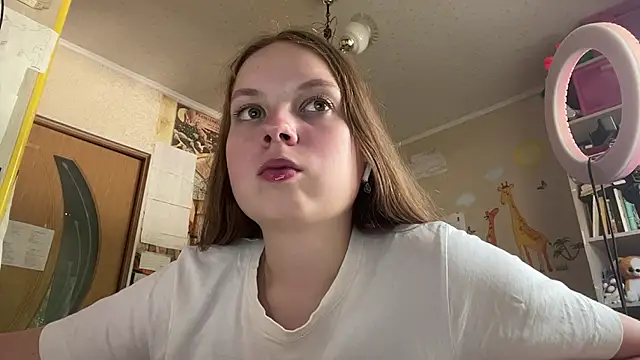 Snapshot of Aileyn chatting on July 21, 2026, 8:05 am Aileyn online show from July 21, 2026, 8:05 am