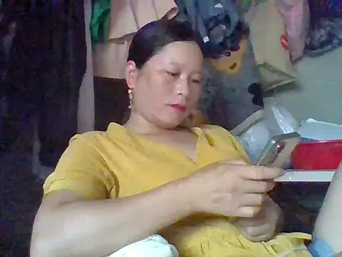 Vuiten32 online show from June 29, 2026, 1:23 am