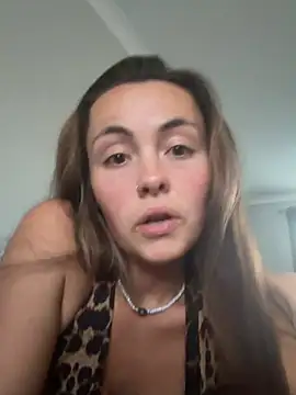 Snapshot of Lucysaphire chatting on June 8, 2026, 8:20 pm Lucysaphire online show from June 8, 2026, 8:20 pm