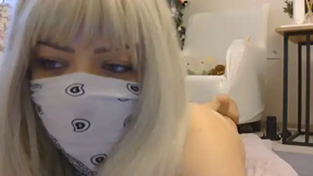 Snapshot of 35egelihatun chatting on July 5, 2026, 9:49 am 35egelihatun online show from July 5, 2026, 9:49 am