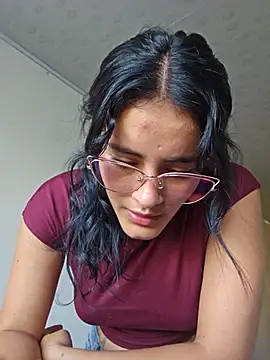 Snapshot of Emmaa-_- chatting on July 17, 2026, 10:03 pm Emmaa- - online show from July 17, 2026, 10:03 pm