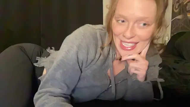 Snapshot of cherrydietcoke chatting on June 12, 2026, 3:27 am cherrydietcoke online show from June 12, 2026, 3:27 am