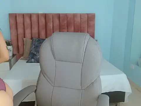 Snapshot of chloe_durand1 chatting on June 11, 2026, 8:07 pm chloe durand1 online show from June 11, 2026, 8:07 pm