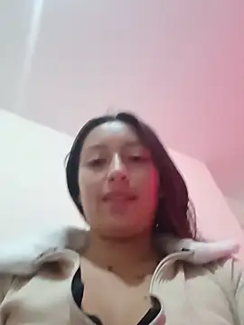 Snapshot of MiaSaen chatting on July 22, 2026, 9:28 pm MiaSaen online show from July 22, 2026, 9:28 pm