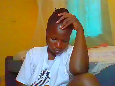 Snapshot of candycrusha chatting on June 25, 2026, 7:13 am candycrusha online show from June 25, 2026, 7:13 am