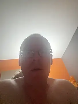 Snapshot of Palered chatting on July 12, 2026, 3:30 am Palered online show from July 12, 2026, 3:30 am